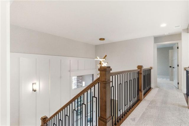 2531 NE Woodland Oak Circle, Lee's Summit, MO 64086