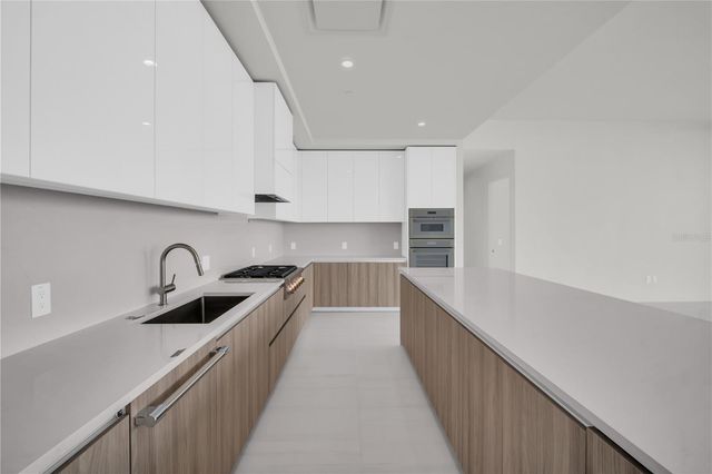 400 CENTRAL AVENUE 4002, St Petersburg, FL 33701
