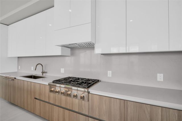 400 CENTRAL AVENUE 4002, St Petersburg, FL 33701