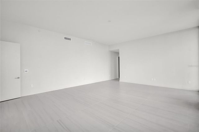400 CENTRAL AVENUE 4002, St Petersburg, FL 33701