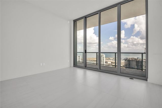 400 CENTRAL AVENUE 4002, St Petersburg, FL 33701