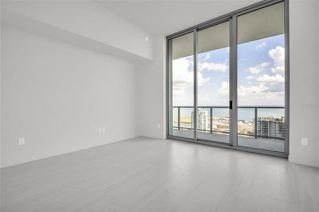 400 CENTRAL AVENUE 4002, St Petersburg, FL 33701