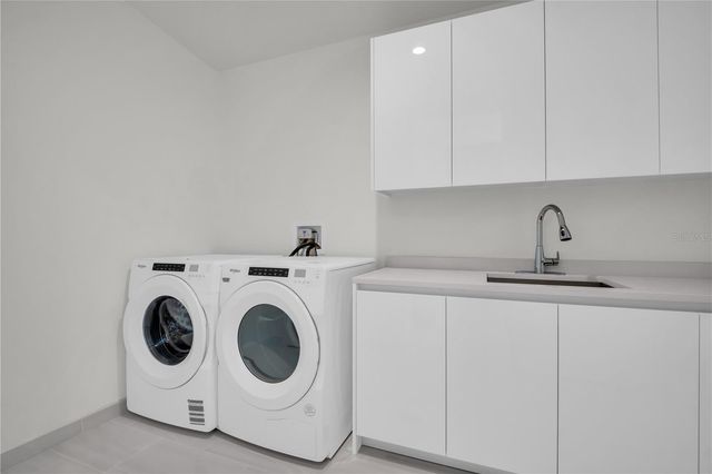 400 CENTRAL AVENUE 4002, St Petersburg, FL 33701