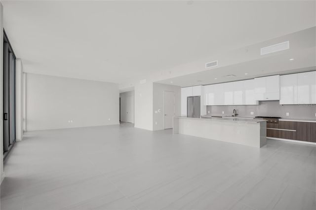 400 CENTRAL AVENUE 4002, St Petersburg, FL 33701