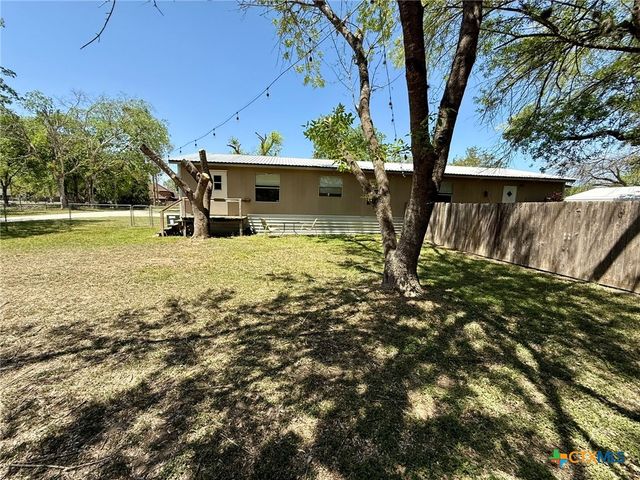 786 Potthast Drive, New Braunfels, TX 78130