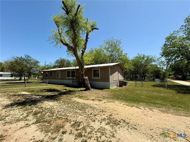 786 Potthast Drive, New Braunfels, TX 78130