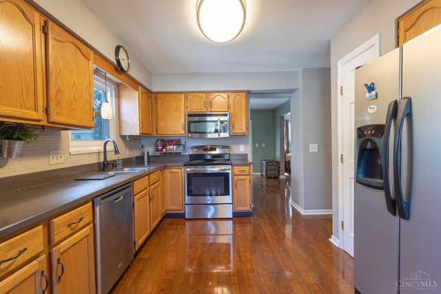 932 Tarragon Lane, Miami Twp, OH 45150
