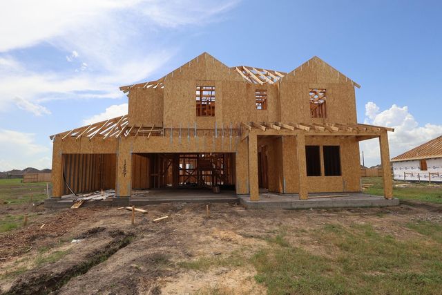 12007 Upper Meadows Avenue, Mont Belvieu, TX 77535