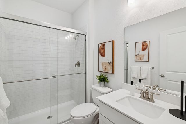 12007 Upper Meadows Avenue, Mont Belvieu, TX 77535