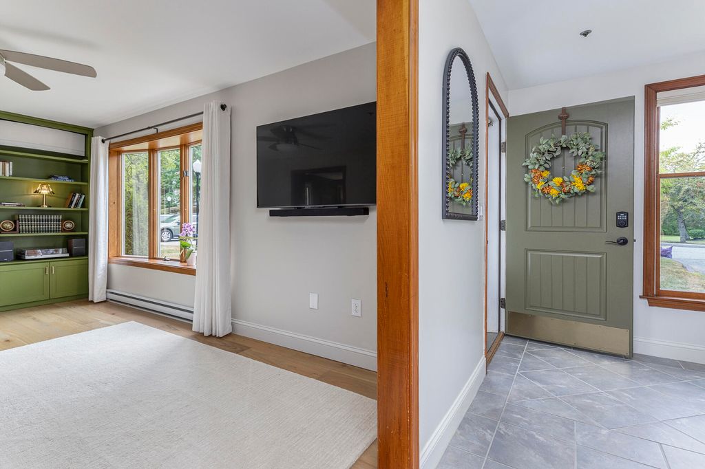 6 Apple Ledge Drive B, Portland, ME 04103 — photo 3