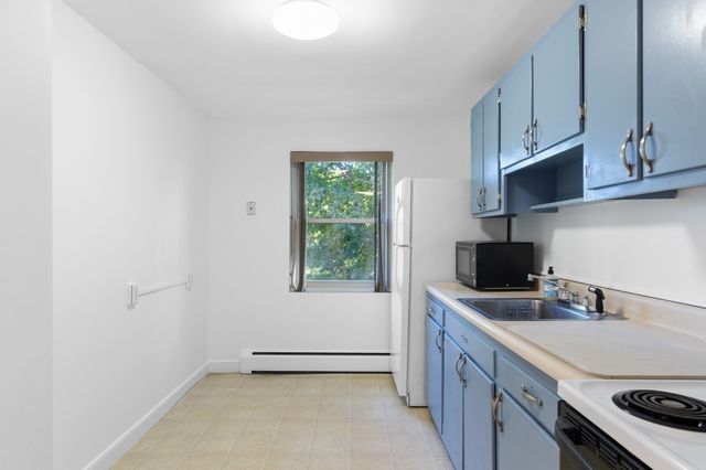112 Decatur St 8, Arlington, MA 02474
