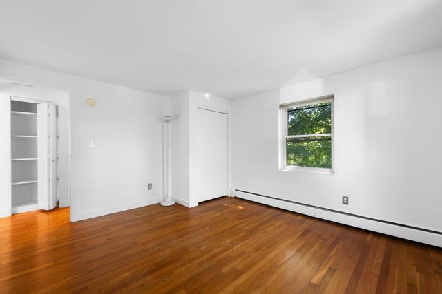112 Decatur St 8, Arlington, MA 02474