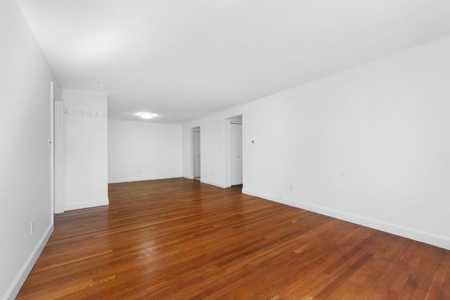 112 Decatur St 8, Arlington, MA 02474