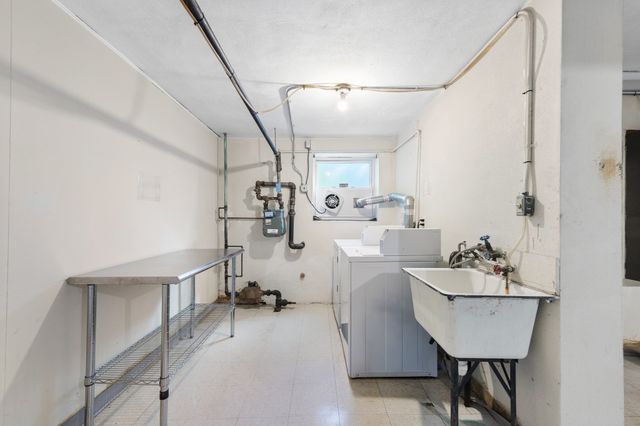 112 Decatur St 8, Arlington, MA 02474