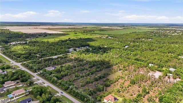xxx 72nd AVE NE, Naples, FL 34120