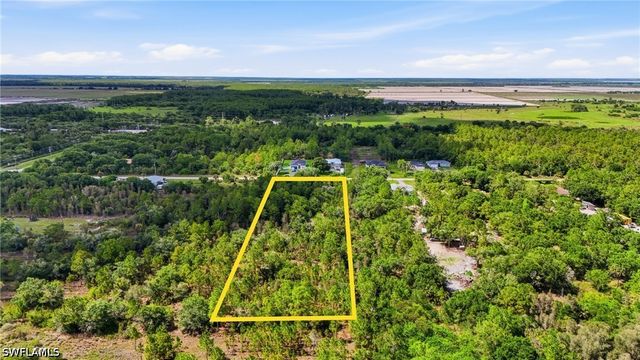 xxx 72nd AVE NE, Naples, FL 34120