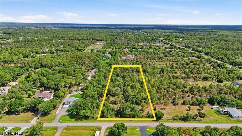 xxx 72nd AVE NE, Naples, FL 34120