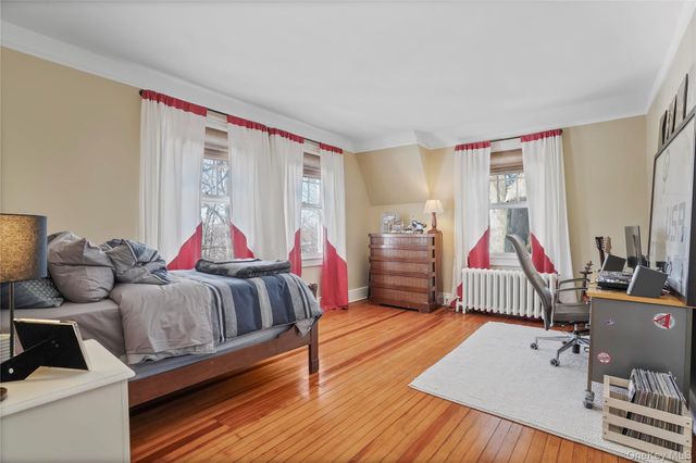 534 Pelham Manor Road, Pelham, NY 10803