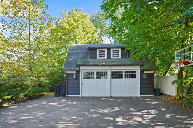 534 Pelham Manor Road, Pelham, NY 10803