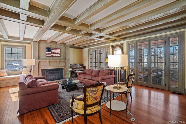 534 Pelham Manor Road, Pelham, NY 10803