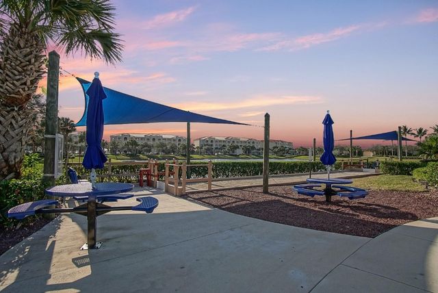 20 Harbour Isle Drive PH02, Hutchinson Island, FL 34949