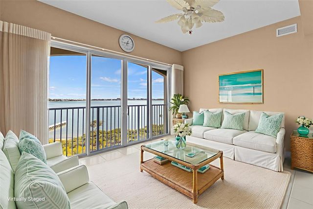 20 Harbour Isle Drive PH02, Hutchinson Island, FL 34949