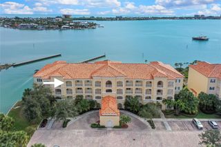 20 Harbour Isle Drive PH02, Hutchinson Island, FL 34949
