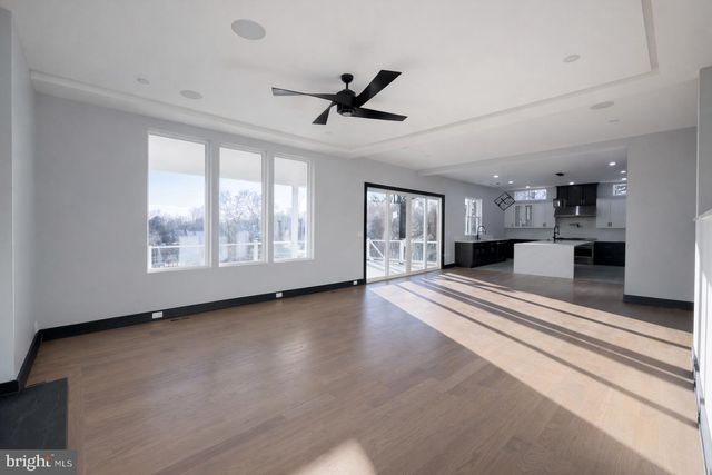 2613 BEACON HILL RD, Alexandria, VA 22306