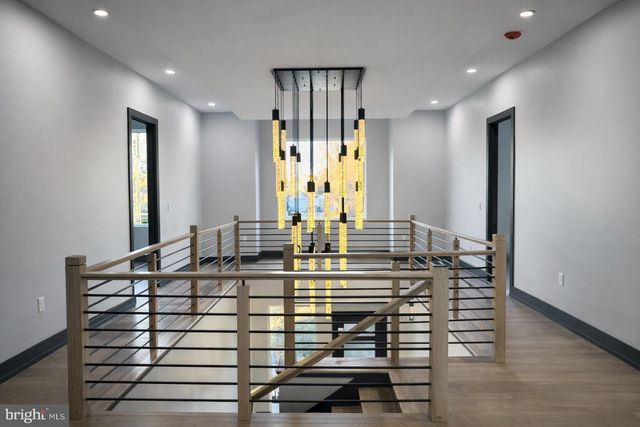 2613 BEACON HILL RD, Alexandria, VA 22306