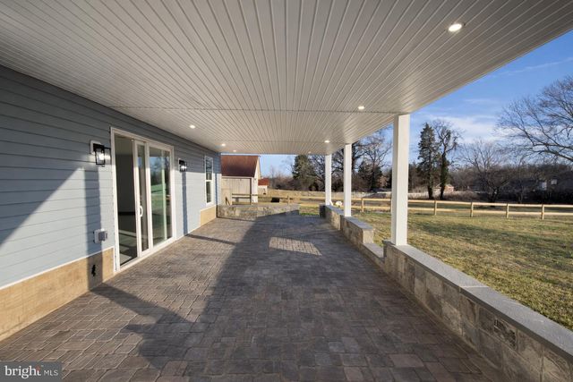 2613 BEACON HILL RD, Alexandria, VA 22306