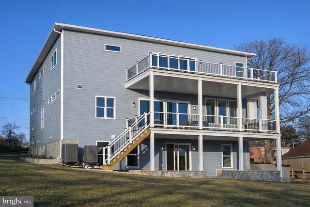 2613 BEACON HILL RD, Alexandria, VA 22306