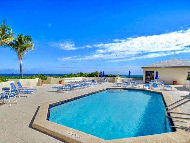 5540 N Ocean Drive 14b, Singer Island, FL 33404