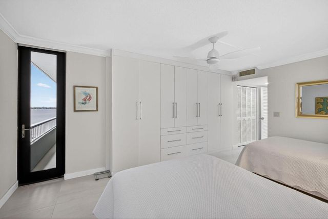 5540 N Ocean Drive 14b, Singer Island, FL 33404