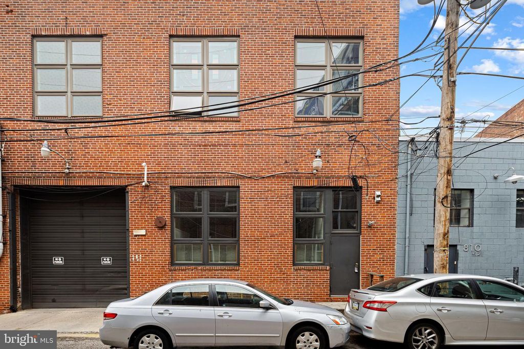810 N HANCOCK ST, Philadelphia, PA 19123