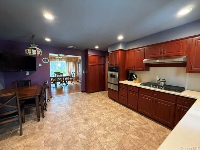 59 FARMERS Avenue, Lindenhurst, NY 11757