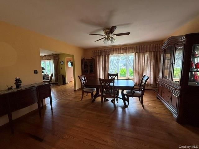 59 FARMERS Avenue, Lindenhurst, NY 11757