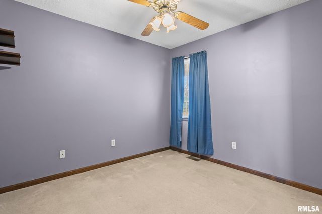 3005 Sutherland Road, Springfield, IL 62702