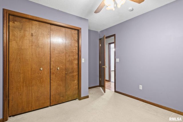 3005 Sutherland Road, Springfield, IL 62702