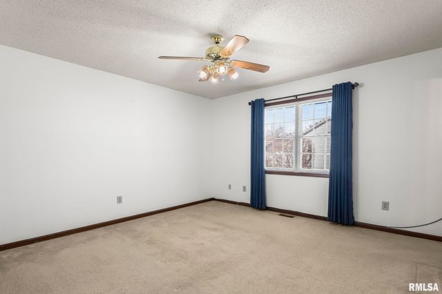 3005 Sutherland Road, Springfield, IL 62702