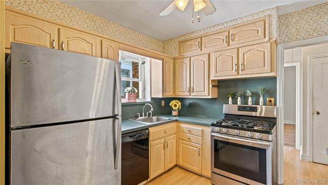 80-46 213th Street, Hollis Hills, NY 11427