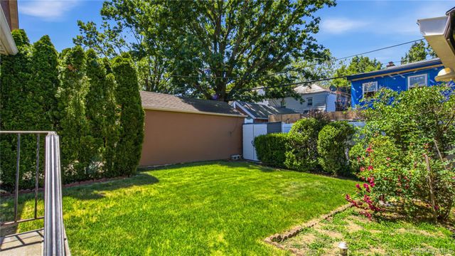 80-46 213th Street, Hollis Hills, NY 11427
