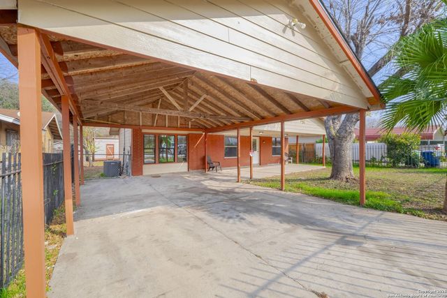 5207 Overpool St, San Antonio, TX 78228