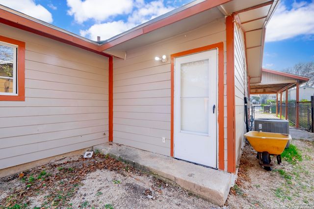 5207 Overpool St, San Antonio, TX 78228