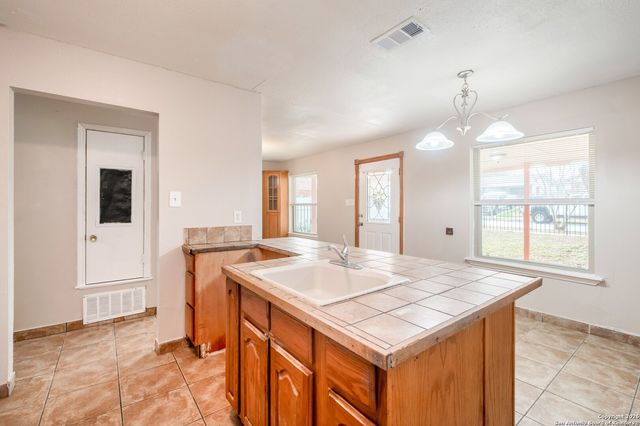 5207 Overpool St, San Antonio, TX 78228