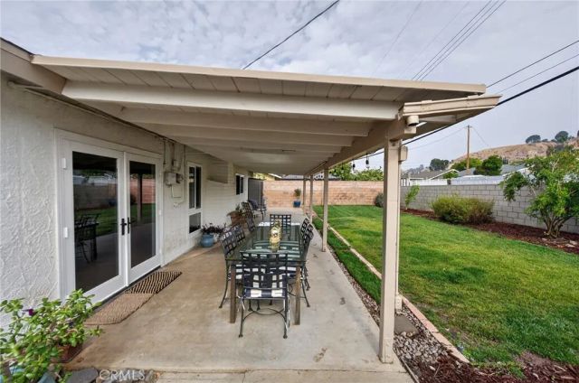 19533 Babington, Canyon Country, CA 91351