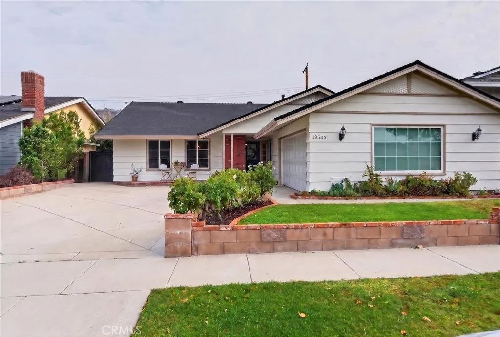 19533 Babington, Canyon Country, CA 91351