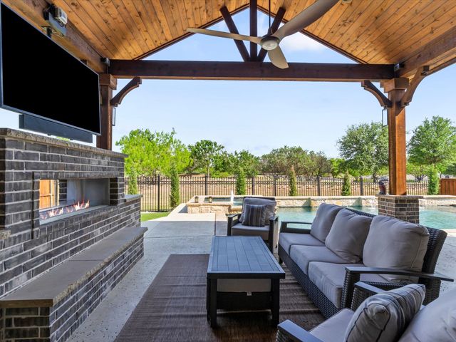 2908 Ballater Court, The Colony, TX 75056