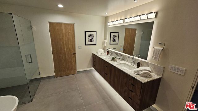 10572 Putney Road, Los Angeles, CA 90064