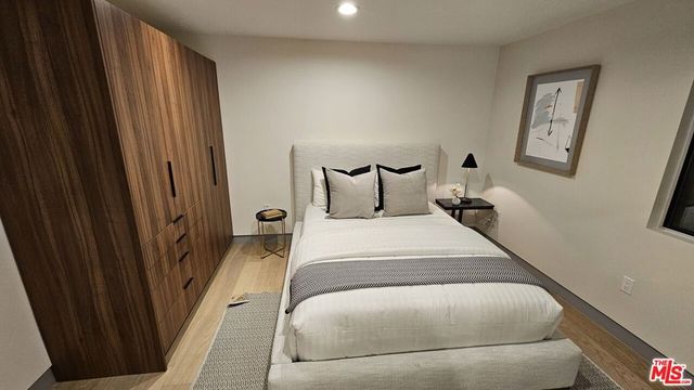 10572 Putney Road, Los Angeles, CA 90064