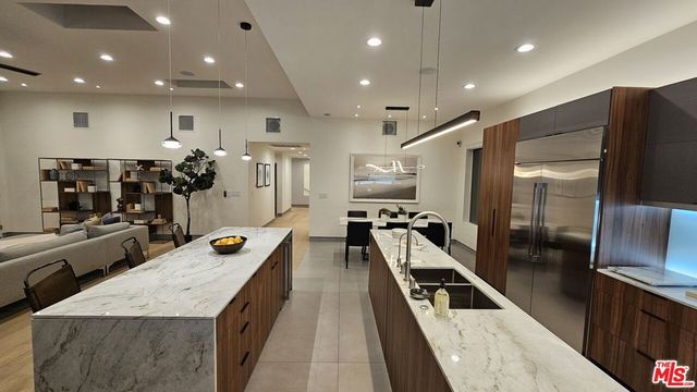 10572 Putney Road, Los Angeles, CA 90064